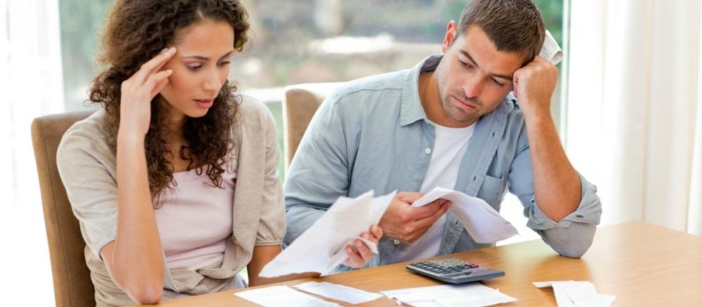What Are the Pros and Cons of Loan Consolidation?